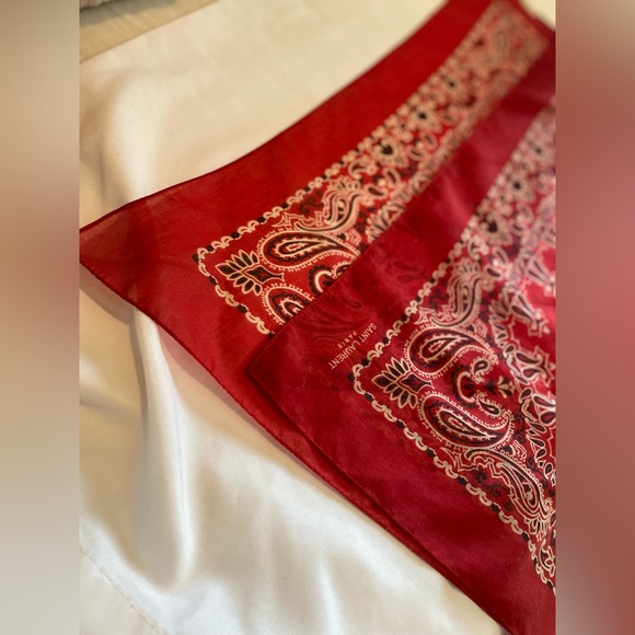 Red Saint Laurent large Bandana - Picture 6 of 8